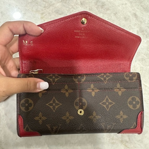 LOUIS VUITTON Monogram Portefeuille Sarah Retiro Long Bifold Wallet, Red - Picture 6 of 12